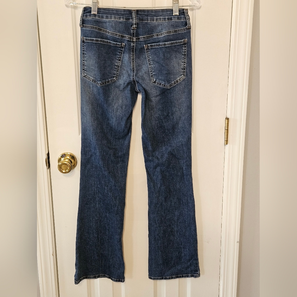 SO Womens Boot Cut Jeans Medium Blue Size 3/26 - Picture 3 of 4